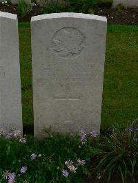 Etaples Military Cemetery - Urquhart, Harry